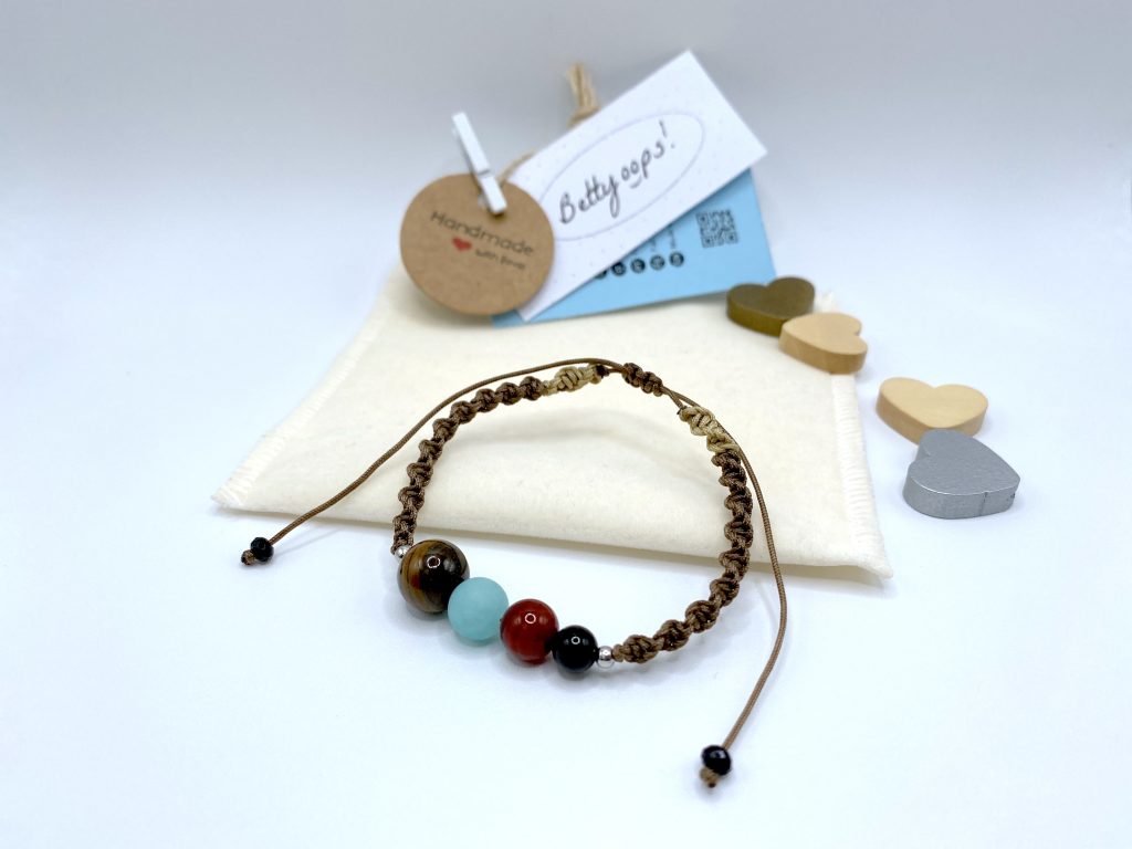 Pulsera de la suerte con piedras naturales jade, onix, aguamarina...