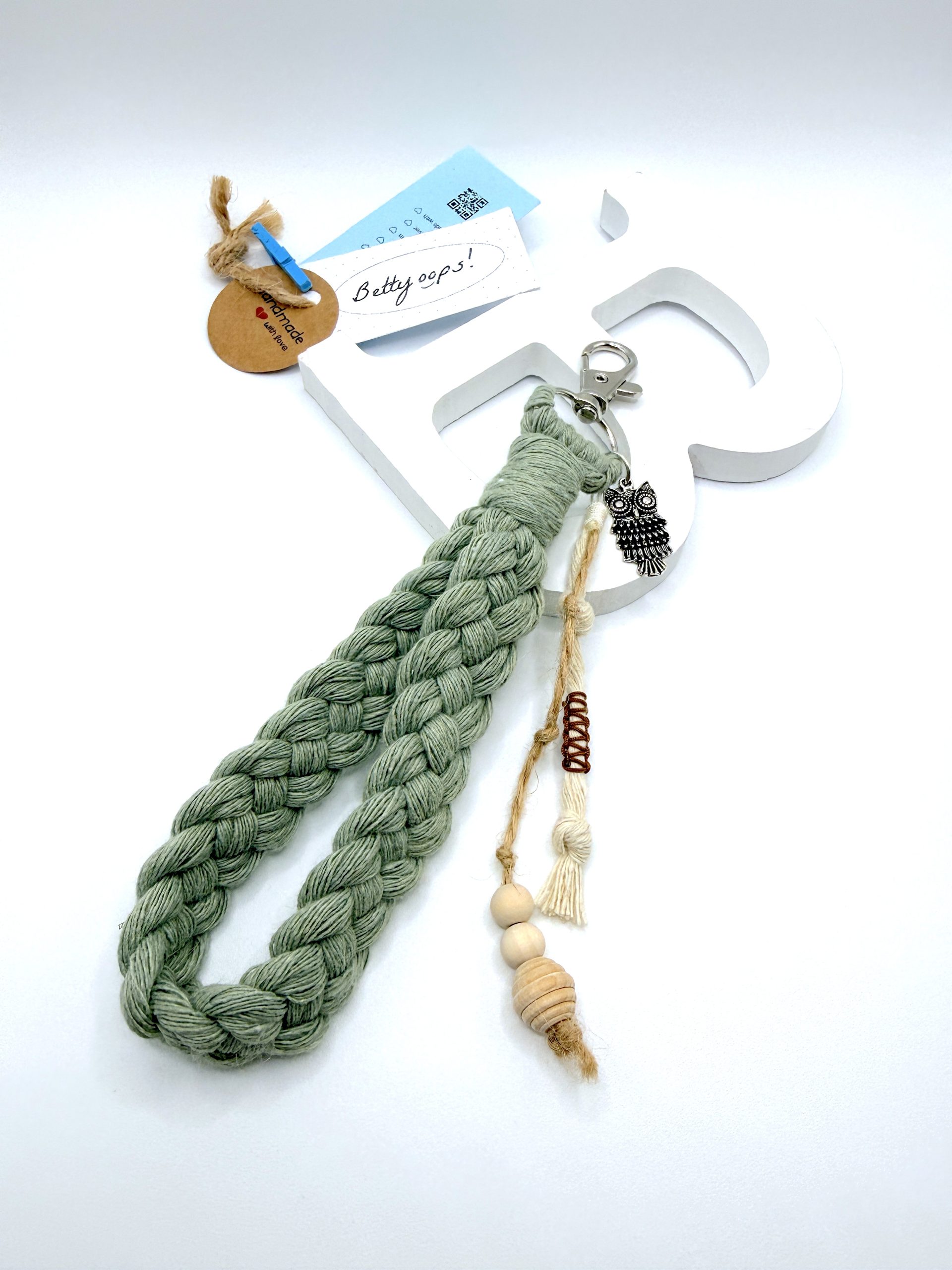Llavero macramé con Búho de la suerte. Amuleto artesanal - Imagen 4
